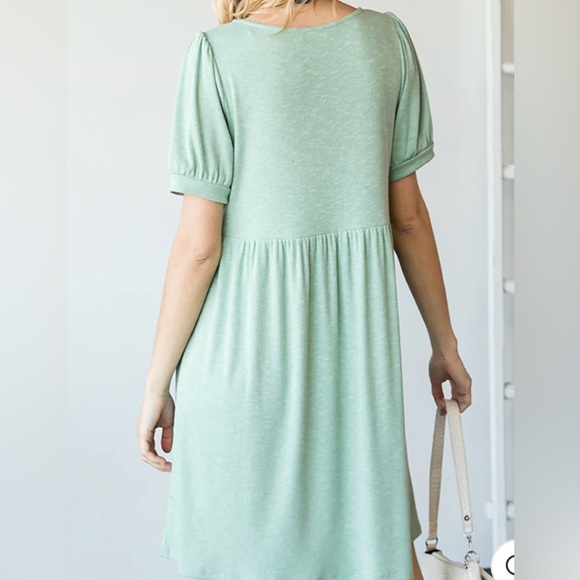 FIRST LOVE Women’s Boutique Brand Mint Two Toned Ribbed Dress Size Medium NWOT - Picture 3 of 7